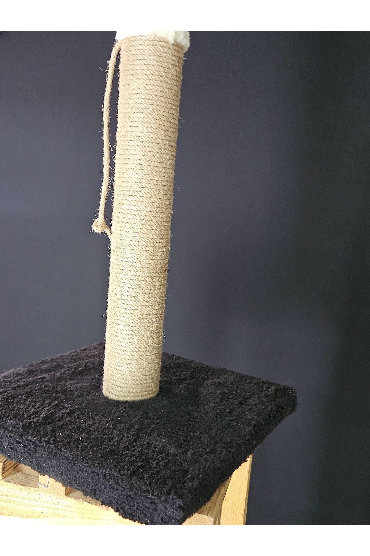 Kedi tırmalama oyuncağı küçük görsel