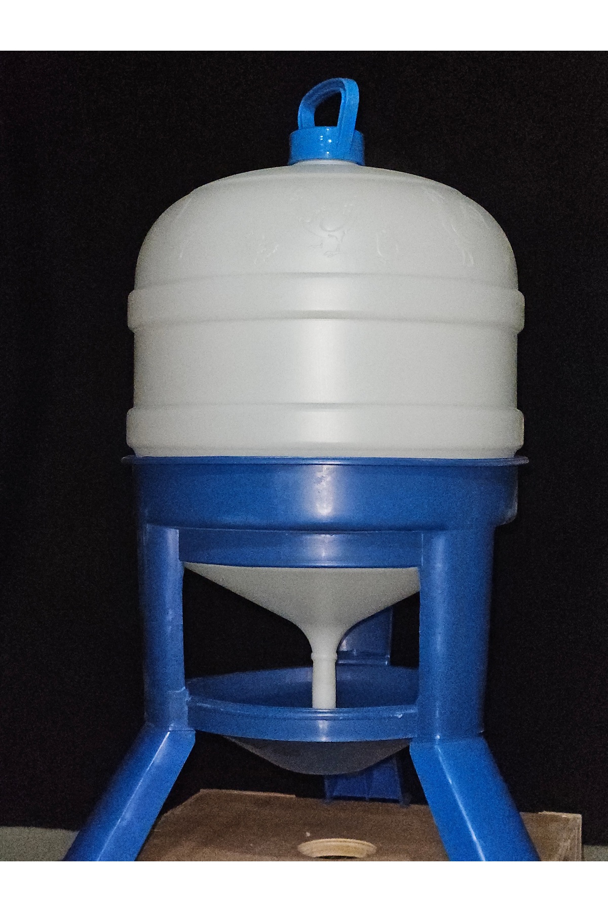 20 LİTRE DAMACANA HAZIR GÜVERCİN TAVUK VS SULUĞU küçük görsel