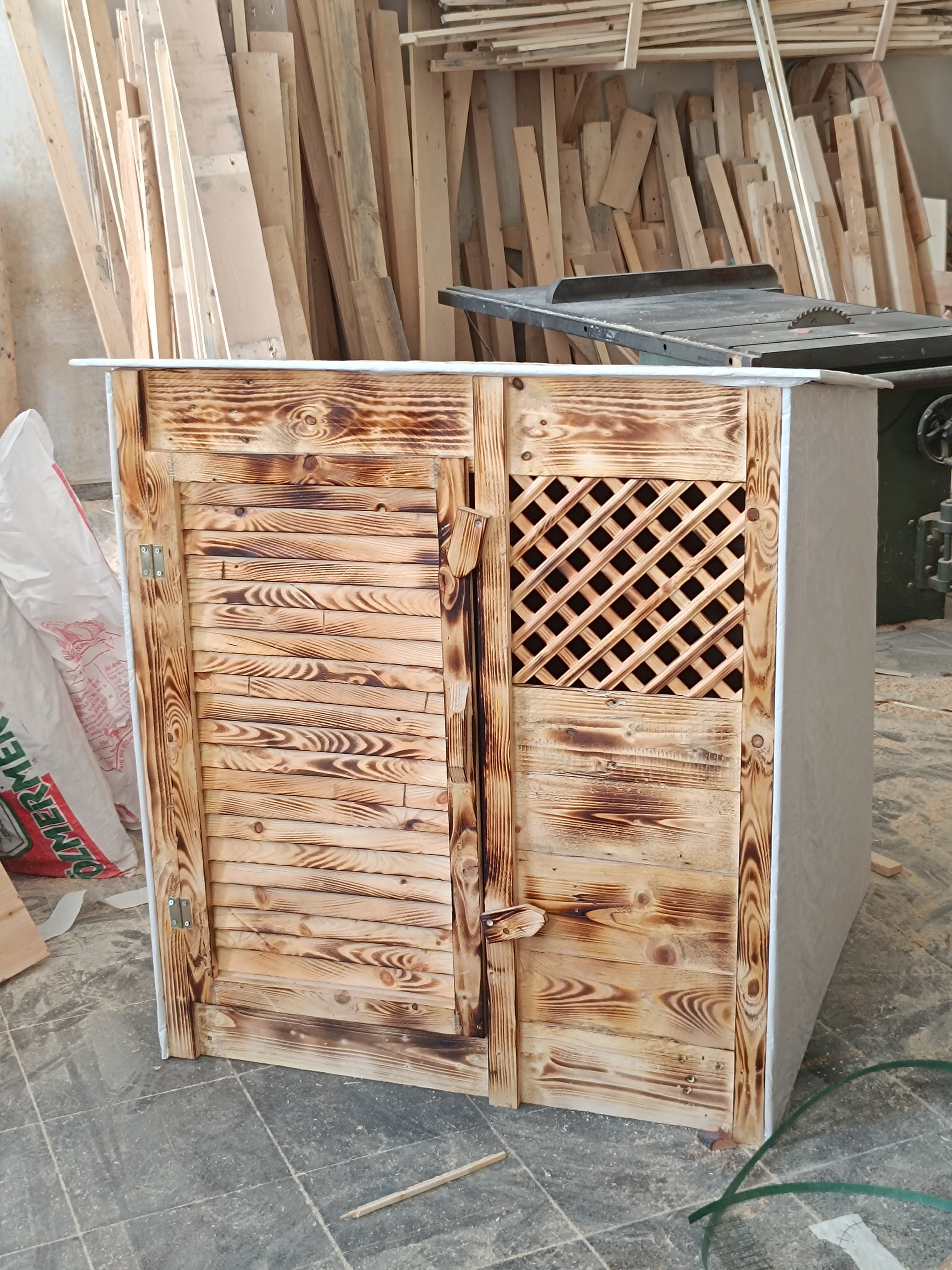 ÖZEL YAPIM KÜMES küçük görsel